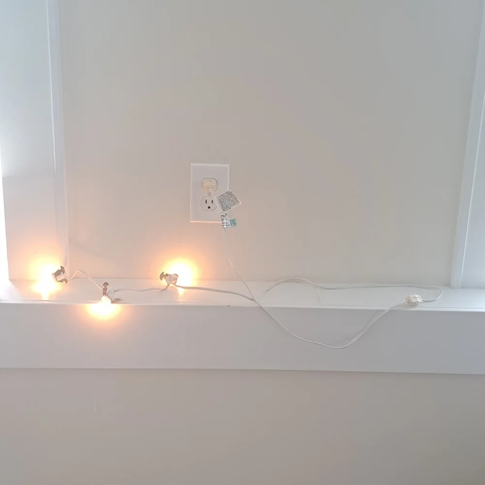 Vintage 90s 3 Bulb Village Set Of String Lights.